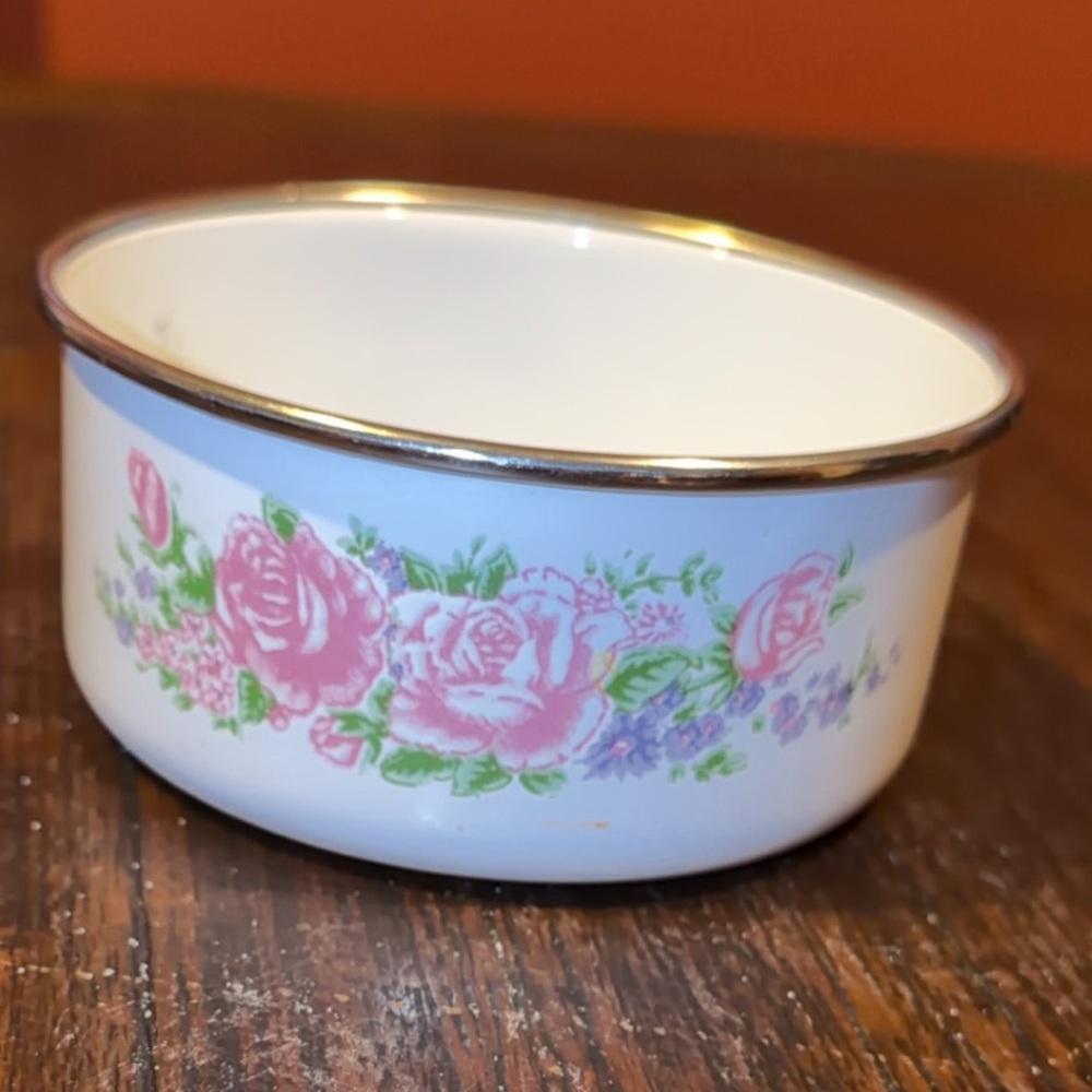 GMI Vintage Enamelware Nesting Floral Pattern bowl Preowned Condition